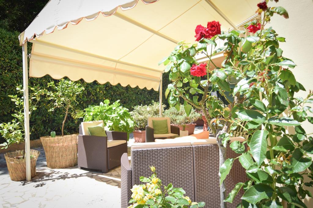 Hotel Villa Denia San Vincenzo Luaran gambar