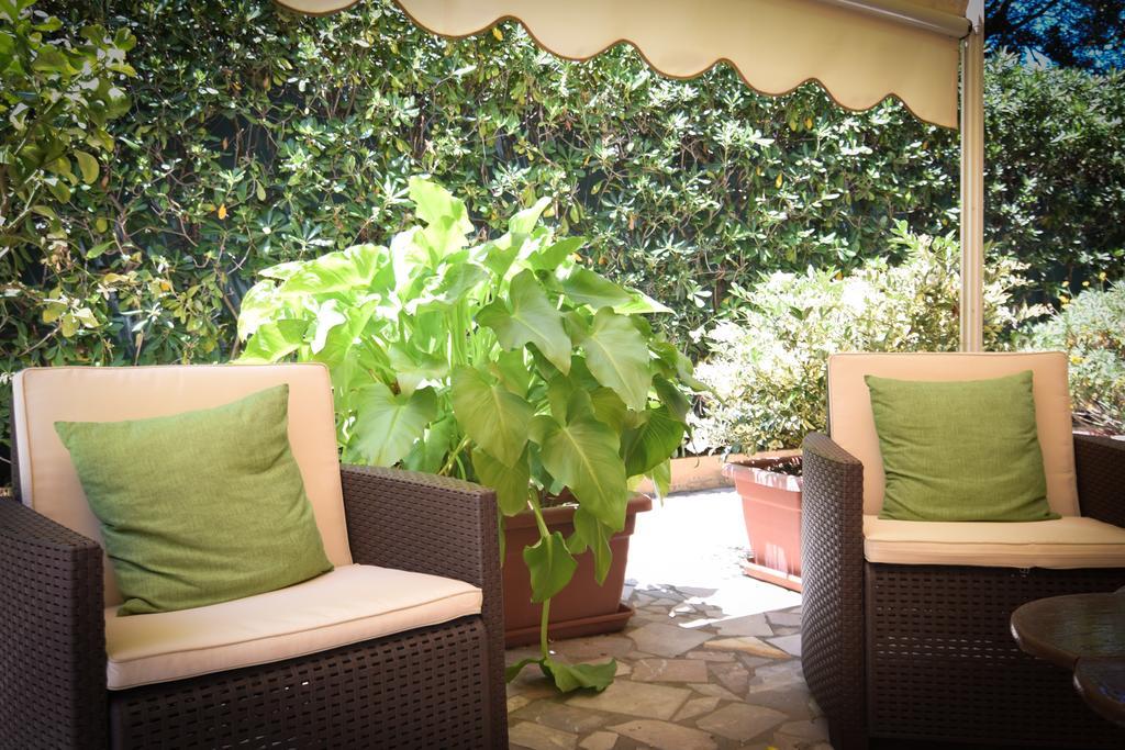Hotel Villa Denia San Vincenzo Luaran gambar
