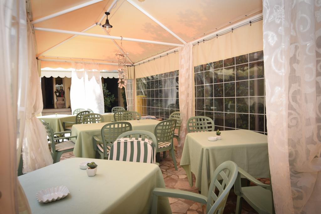 Hotel Villa Denia San Vincenzo Luaran gambar