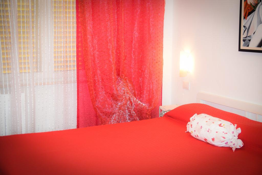 Hotel Villa Denia San Vincenzo Luaran gambar